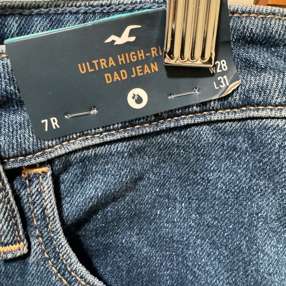 Hollister ultra high rise dad jeans - Picture 3 of 7